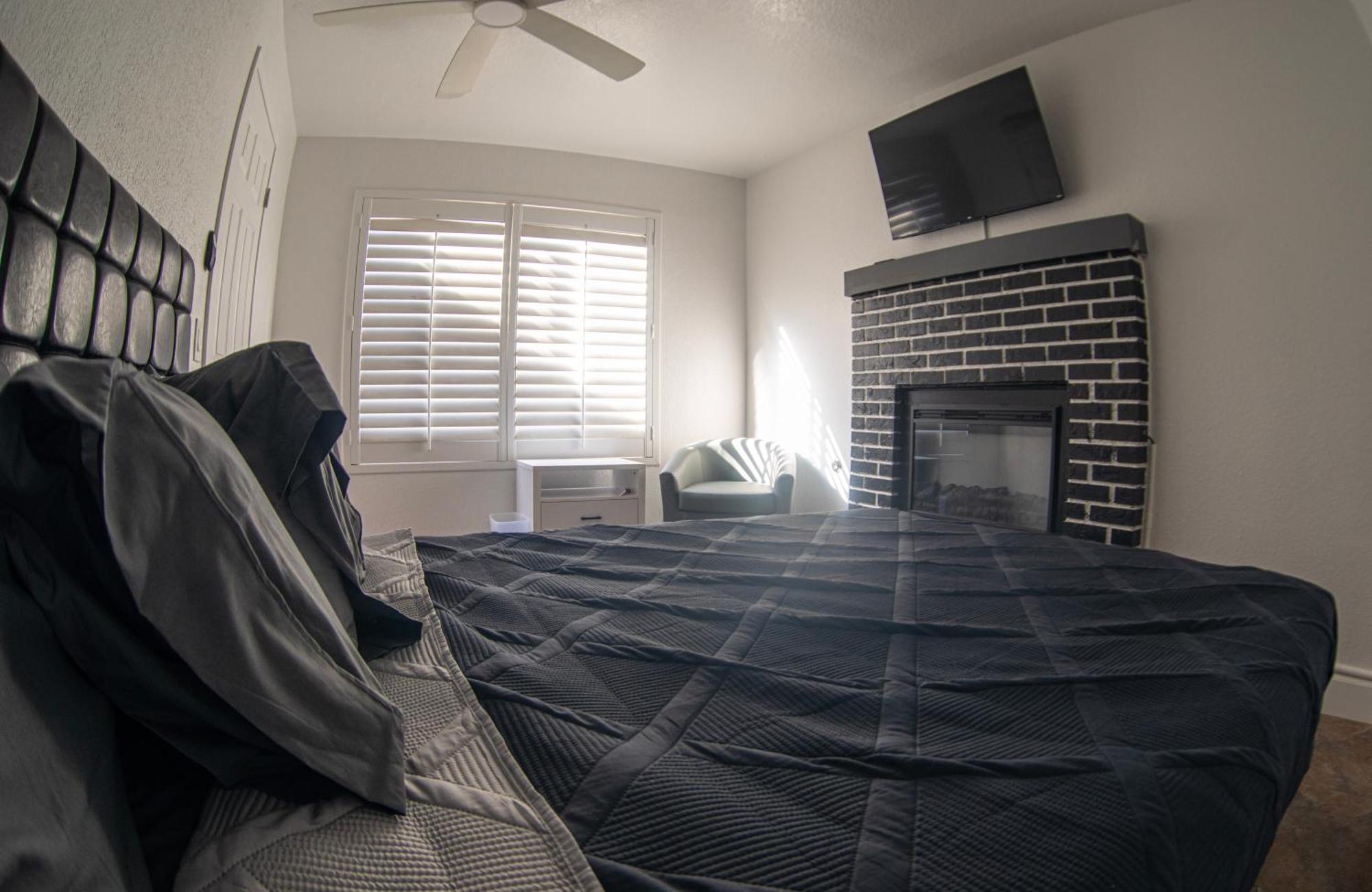 Comfy Expansive Home - Near The Strip - Heated Pool Las Vegas Extérieur photo