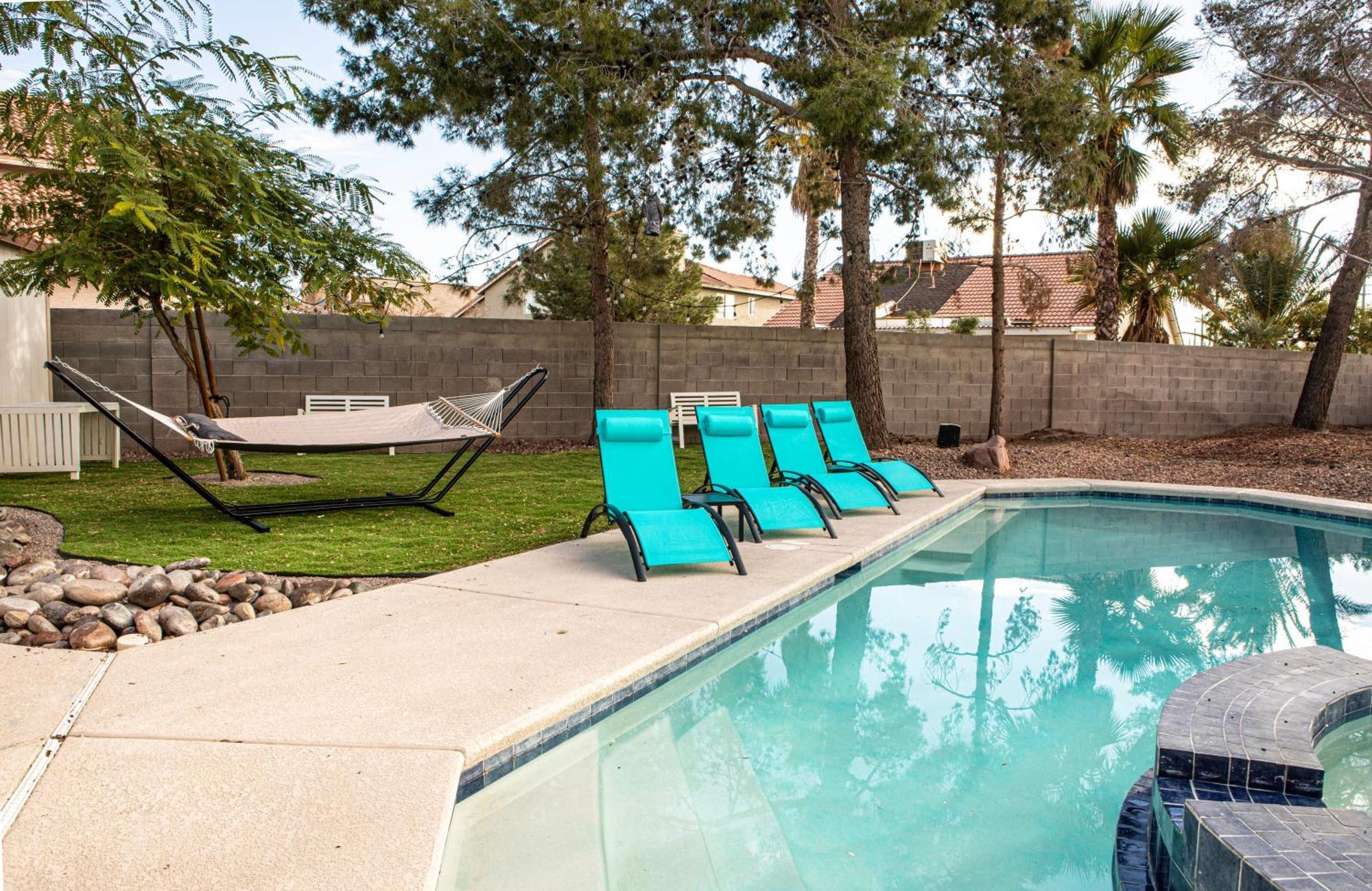 Comfy Expansive Home - Near The Strip - Heated Pool Las Vegas Extérieur photo
